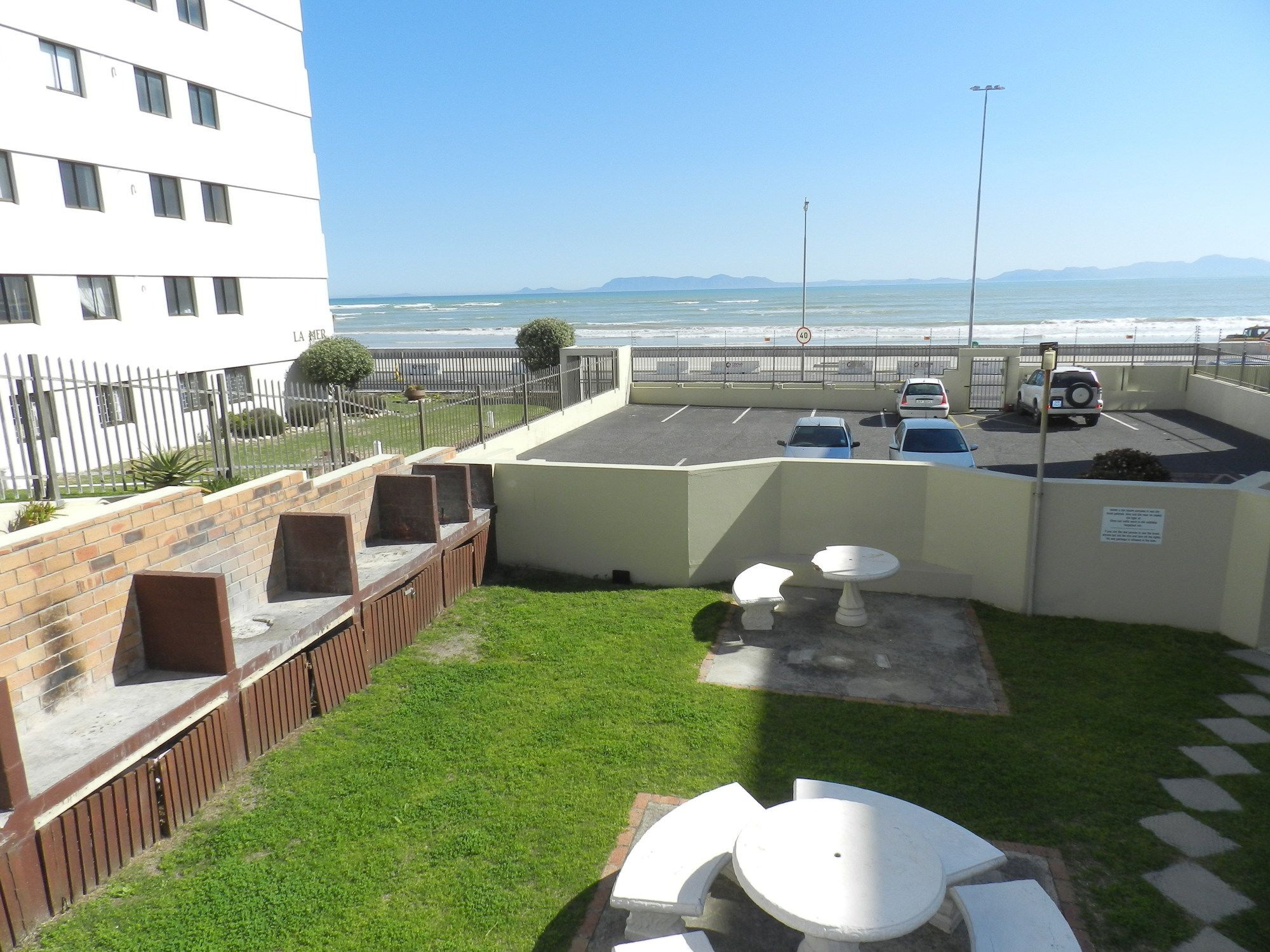 Silver Lining Beach Apartment Kapstaden Exteriör bild
